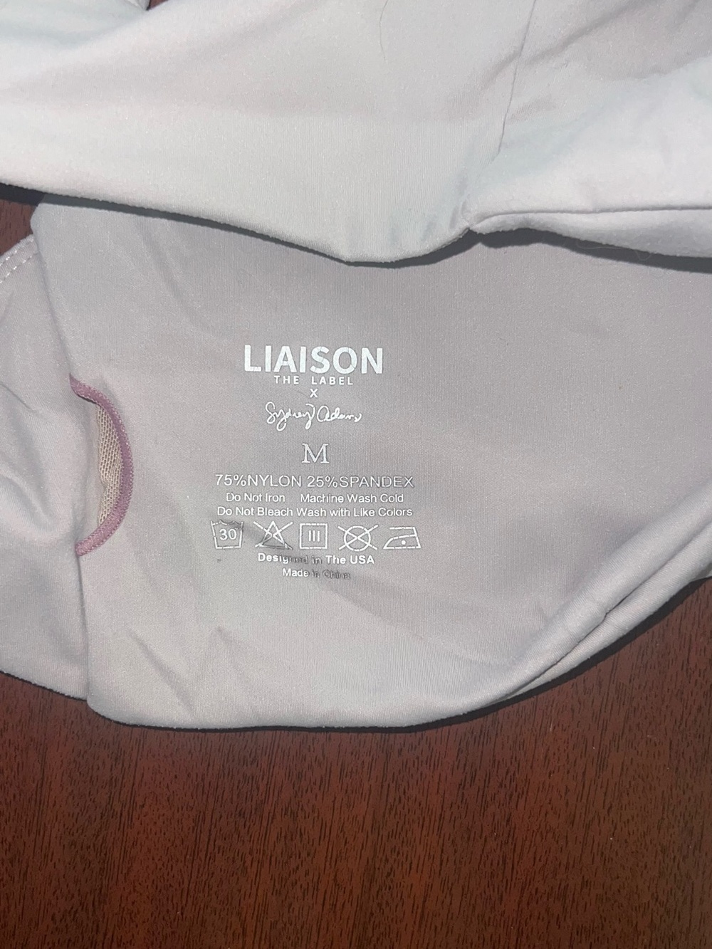 Seamless Twist Bralette in Light Gray - Picture 3 of 3